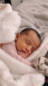 Is it safe to take fennel supplements while breastfeeding?