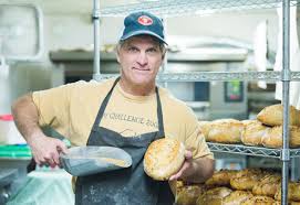 Un Boulanger Cree Des Pains Comme Il Y A 100 Ans La Terre De Chez Nous