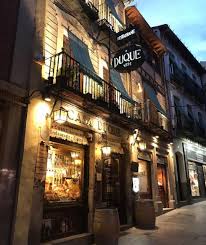 Consulta 1.410 opiniones sobre restaurante duque con puntuación 4 de 5 y clasificado en tripadvisor n.°26 de 239 restaurantes en segovia. Casa Duque El Restaurante Mas Antiguo De Segovia Cierra Por Primera Vez Sus Puertas En 125 Anos Radio Segovia Actualidad Cadena Ser