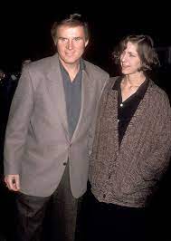 Everything about his wife charles grodin leaves behind his family of three. Bla Iy22za8zam