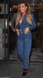 Ask anything you want to learn about perrie edwards ♥ † by getting answers on askfm. Little Mix S Perrie Edwards Puts On A Busty Double Denim Display After Announcing The Confetti Tour Fr24 News English