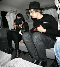 Stiil Friends Pete Doherty With Lisa Moorish Mother Of His Son Astile Pete Doherty The Libertines Pete