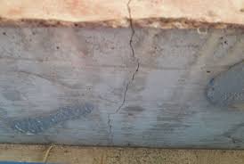 Sızdırmazlık maddesi, laminattaki derin boşlukları ve delikleri kapatmak için kullanılır. Beton Tamiri Uygulamalari Betfa Insaat Ve Insaat Malzemeleri