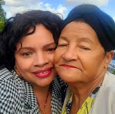 Nos fuimos de paseo con nuestra mamá.🥰✈️