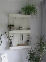 Palettenregal Fur Pflanzen Blumenregal Wandregal Aus Palette Selbermachen Diy Weiteres Unter Www Recyc Wandregal Aus Paletten Regal Aus Paletten Hausmobel