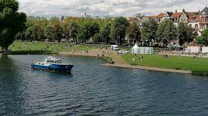 Die heidelberger neckarwiese bietet einen idealen raum für erholung, spiel, sport und spaß awsalbcors. Geumb8svxw7 M
