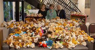 Santa Clarita Child Family Center Donates Stuffed Animals To Providence Holy Cross Hometown Station Khts Fm 98 1 Am 1220 Santa Clarita Radio Santa Clarita News
