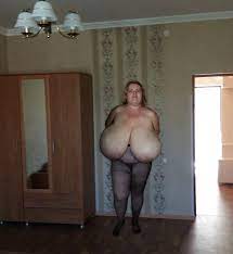 Macromastia Huge Tits - 7 porn photo