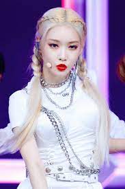 Epingle Par Doga Grant Sur Chungha Coiffure Groupe De Filles Kpop