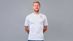 Leeds united vintage and retro leeds united football club shirts and training kit, featuring home, away and original match worn player editions from the 1980s to present day. Kappa Launch The Leeds United Centenary Shirt Soccerbible