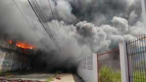 The sayville ferry began the fire island run in 1894. Incendio Atinge Galpao Localizado Em Bairro Da Serra A Gazeta