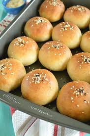 Deliciously Soft And Fluffy Mini Burger Buns Topped With Sesame Seeds And Nigella Seeds Perfect For Picnic Par Mini Burger Buns Mini Burgers Homemade Burgers