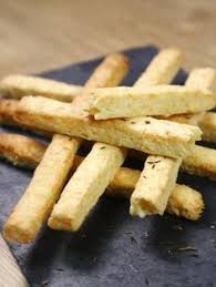 Batonnets De Fromage Croustillants Breadsticks Au Fromage Recette De Batonnets De Fromage Croustillant Batonnet De Fromage Alimentation Recettes De Cuisine