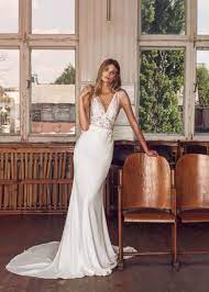 Check spelling or type a new query. Liri Bridal Brautkleider Premium Stores In Berlin Koln Und Wiesbaden
