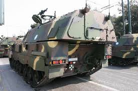 Panzerhaubitze 2000 Walk Around In 2020 Army Vehicles Military Vehicles Military