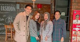 Dylan sahara putri 28 play download. Kenalkan Citra Monica Ke Orangtua Dylan Sahara Ifan Seventeen Emang Takdir Okezone Celebrity