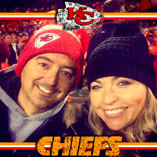 Celebrating your birthday weekend looks different this time of year. It's  always just so busy, so given the chance to relax, I take it. Last night I  got to see my favorite