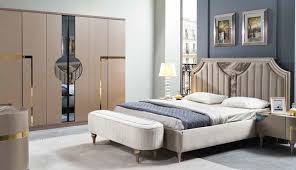 Arya Gold Bedroom Set In 2020 Gold Bedroom Bedroom Furniture Design Bedroom Set