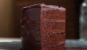 P Les Amoureux Du Chocolat Et Meme Les Autres S Entendent Pour Affirmer Qu Un Gros Morceau De Gateau Au Chocolat C Est Du Bonheur A La P In 2020 Cake Desserts Food