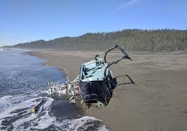 Search, discover and share your favorite helicopter crash gifs. Pilot Rolled Back Throttle In Fatal Helicopter Crash Juneau Empire