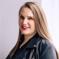 Carol Casanova's Instagram, Twitter & Facebook