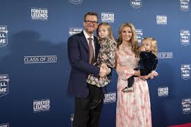Earnhardt brings Junior Nation into NASCAR Hall of Fame