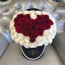 Flowers Random Roses Flower Love Romantic Mrscost Randomly Spoiled Https Weheartit Roses Bouquet Gift Beautiful Flower Arrangements Luxury Flowers