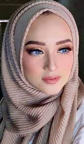 Pin By Sheila Crenshaw Johnson On Hijab In 2020 Beautiful Hijab Beautiful Muslim Women Girl Hijab