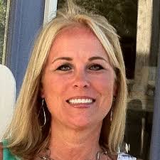 Lisa Hattaway's Instagram, Twitter & Facebook