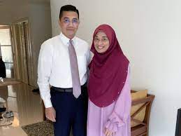 Malaysia's senior minister azmin ali is expected to formally join prime minister muhyiddin yassin's bersatu party this weekend. Mohamed Azmin Ali On Twitter Asking You Out 35 Years Ago Is Still My Best Decision To Date Because Now I Can T Imagine My Life Without You Happy Birthday Shida