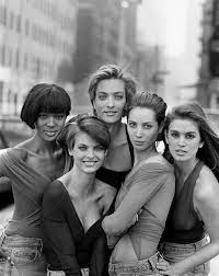 A connoisseur, expert, specialist, cognoscente, an enthusiast. Bild Zu Tatjana Patitz Peter Lindbergh Women S Stories Bild Cindy Crawford Linda Evangelista Naomi Campbell Tatjana Patitz Filmstarts De