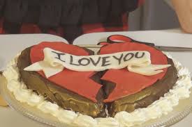 A san valentino, tutti i mezzi sono buoni! Il Romantico Dolce Per San Valentino Ecco Come Realizzarlo