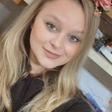 Taylor Galbraith's Instagram, Twitter & Facebook