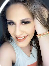 Today, I would love for you share with me 1 or 2 of your favorite products  and why.... 🥰🤔