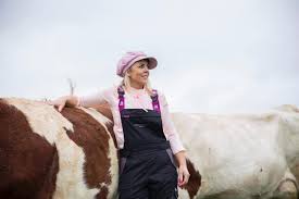 L'amour est dans le pré. Une Agricultrice De La Presqu Ile De Guerande Dans La Nouvelle Saison De L Amour Est Dans Le Pre Sur M6 L Echo De La Presqu Ile