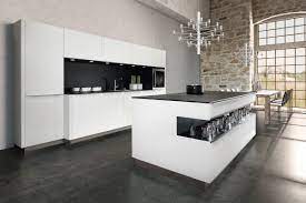 Creating a beautiful kitchen that continues to inspire you for many years to come is an art, one now, however, we are going to share this art with you, giving you 14 kitchen trends that are here to stay for a very long time! Design Art Allmilmo The Top End Kitchen