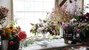 Pick your own farms top strawberry picking spots in. How To Create A Fall Floral Arrangement With Foraged Foliage Vogue