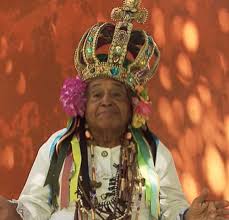 VIVA POR SIEMPRE, LA REINA MADRE CONGO ALEJANDRINA LAN. La reina madre  congo, Alejandrina Lan, quien hoy se adelanta, siempre será recordada por  bailar al ritmo de los tambores. Alejandrina Lan, Embajadora