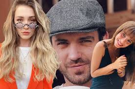 Bir dizi aşkı daha gerçek oldu. Masumiyet Final Yapti Dizi Aski Gercek Oldu Serkay Tutuncu Ilayda Alisan Ve Deniz Isin Tatilde Ortaya Cikti Bomba Patladi Galeri Takvim