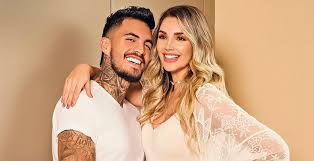 No obstante, los tatuajes en las pieles de cada uno quedaron. Mateo Carvajal Confirma Que No Esta Viviendo Con Melina Ramirez Melina Ramirez Melina Hombres Guapos
