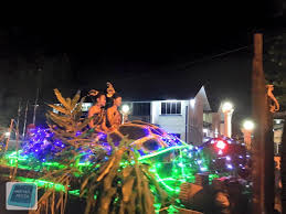 Orang ramai menyaksikan perarakan kereta berhias pada festival perarakan chingay 2019 di jalan wong ah fook hari ini. Kelantan Today Perarakan Kereta Berhias Sempena Dengan Facebook