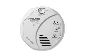 This slim carbon monoxide and smoke detector has been designed to fit in with your decor. Best Basic Smoke Alarm 2021 Reviews By Wirecutter