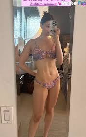 Kira Kosarin Free Nudes Album 9 Pictures | MasterFap.net