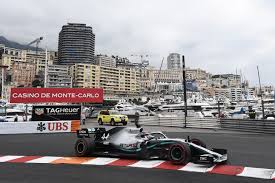 Find out the full results for all the drivers for the formula 1 2019 monaco grand prix on bbc sport, including who had the fastest laps in each practice session, up to three qualifying lap times, finishing places, race times, fastest laps, championship points and more. Gp De Monaco Hamilton Deja Devant Aux 1er Essais Libres