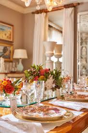 See how decorating simply can allow you to create a beautiful tablescape without spending a lot of time or money doing it. Thanksgiving Table Ideas 45 Table Settings For Thanksgiving