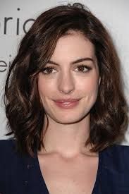 Cacao scurissimo, fondente, marrone, cioccolato al latte, nocciola, caramello, noce, castagna e gianduia. Colore Capelli Cioccolato E Caramello La Scelta Passepartout Del 2020