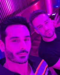 Liam junto a Landon Ross en el evento para la organización benéfica  @rainbowrailroad 💜 #Liam #LiamPayne #Payne #LandonRoss #Rainbowrailroad  #Pic #Photo