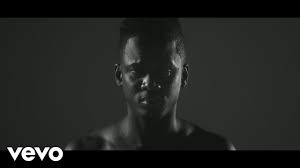 Black M Cheveux Blancs Clip Officiel Cheveux Blancs Jeune Chanteuse Cheveux