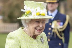 Pouco menos de meia hora e cinco minutos a mais do que o planejado, a reunião durou. Rainha Elizabeth Ii Toma Segunda Dose Da Vacina Contra A Covid 19 Diz Jornal Quem Quem News