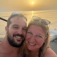 Are there any Eagles fans near Asheville, NC, who want to link up and watch  the game?